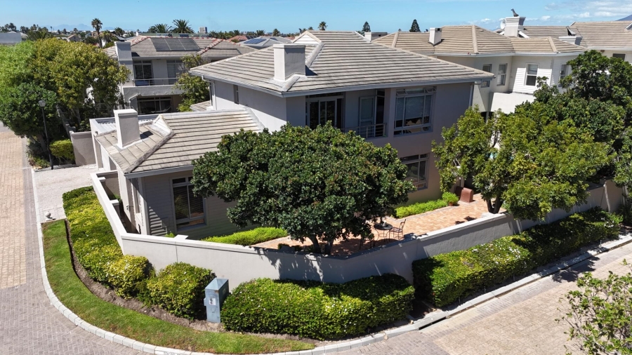 4 Bedroom Property for Sale in Sunset Beach Western Cape